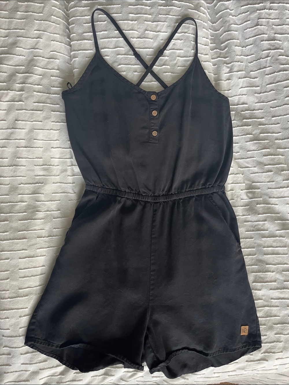 tentree Black Cross-Back Sleeveless Romper with Button Front